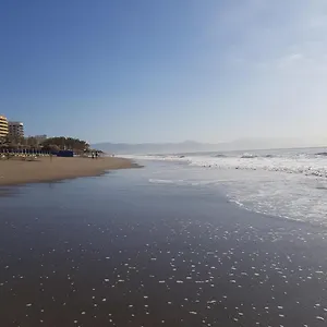 Lujoso Duplex En La Playa Con Vistas Al Mar , Torremolinos España